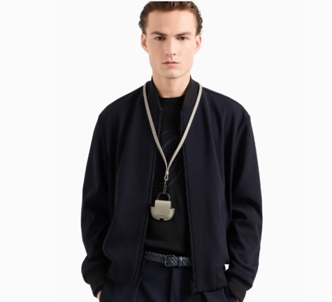 Giorgio Armani Leather耳機包